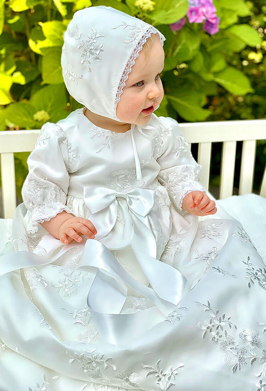 Robe de Baptême Traditionnelle longue pour Bébé